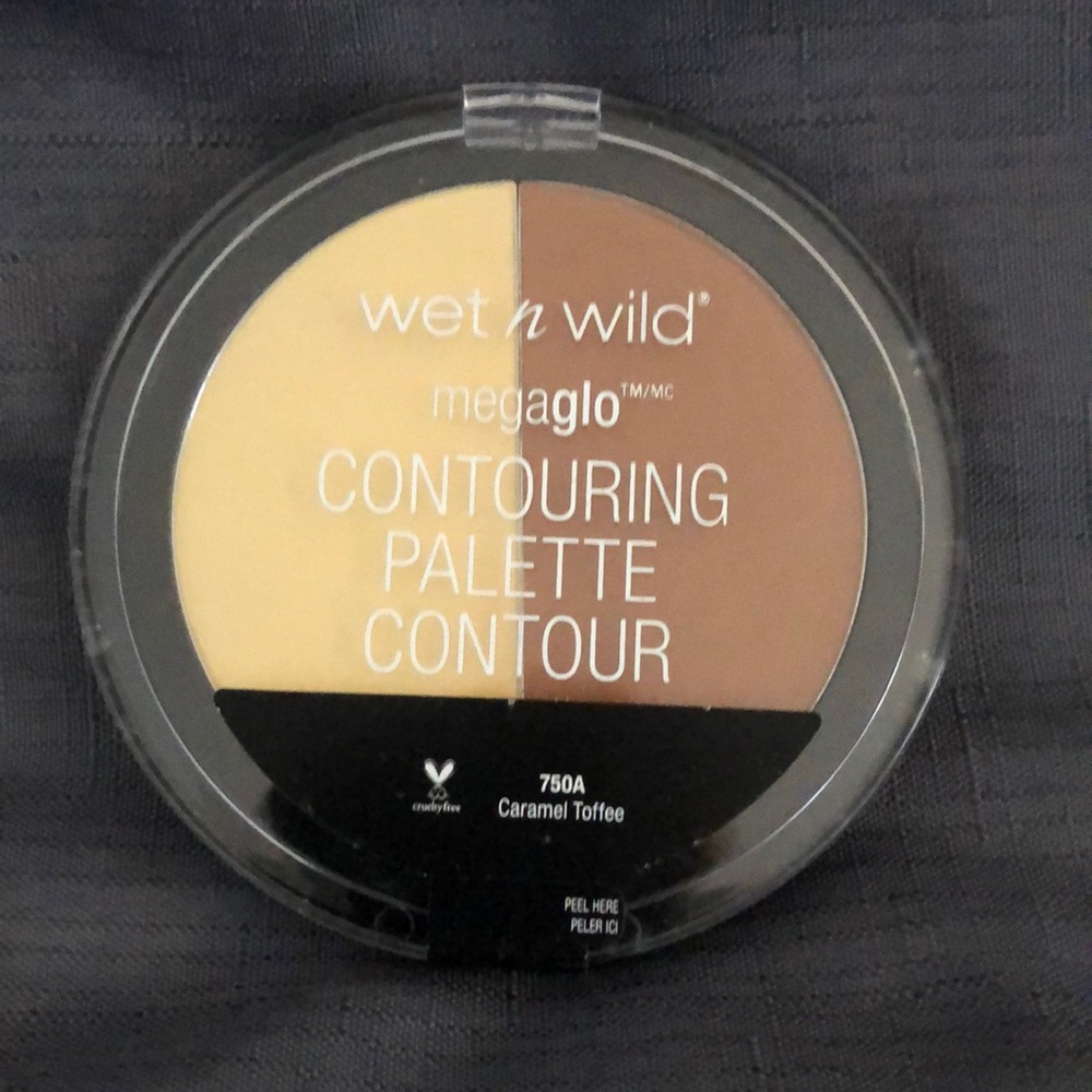 🛍️5/$20🛍️NWT wet n wild Contouring Colour Palette.